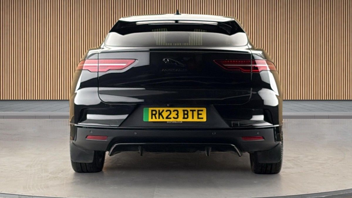 Jaguar I-PACE Image 4