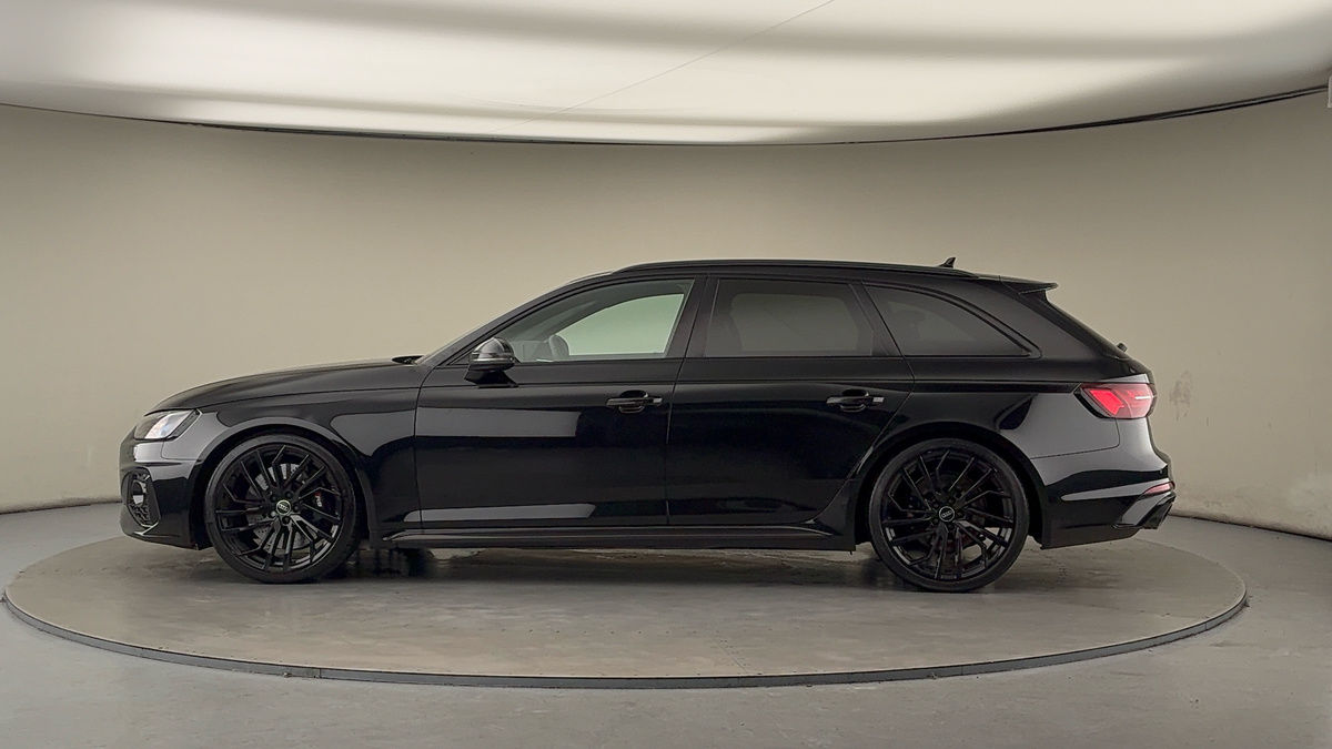 More views of Audi RS4 Avant