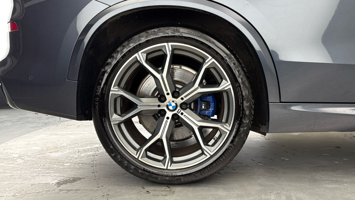 BMW X5 Image 10