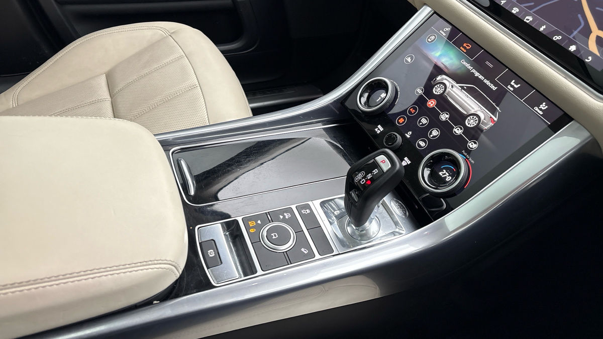 Land Rover Range Rover Sport Image 18