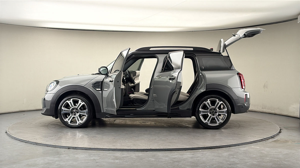 More views of MINI Countryman
