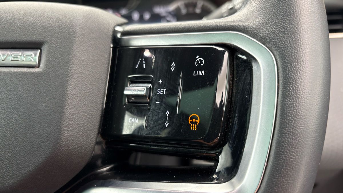 Land Rover Range Rover Evoque Image 26