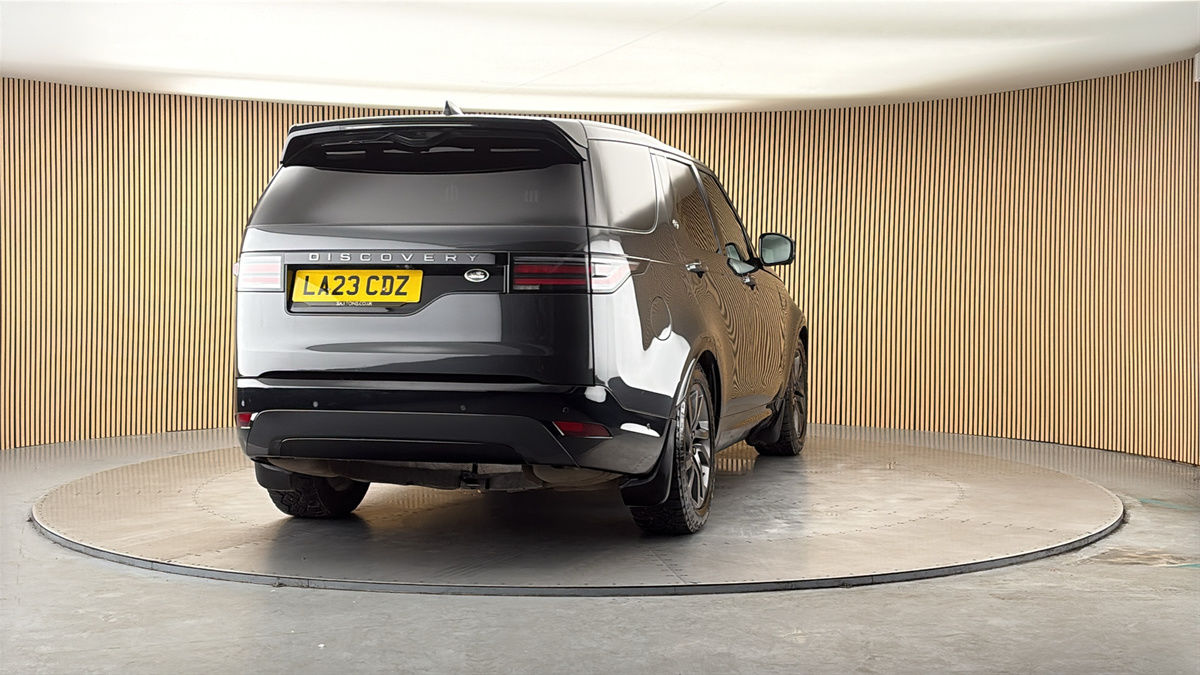 More views of Land Rover Discovery