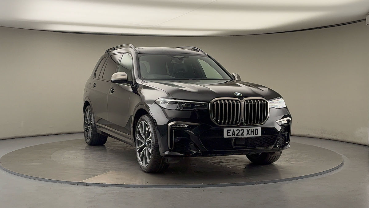 More views of BMW X7
