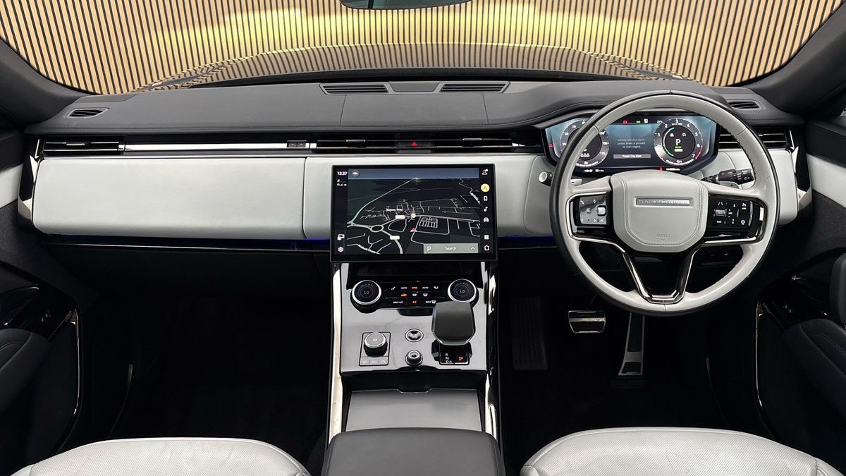 Land Rover Range Rover Sport Image 12
