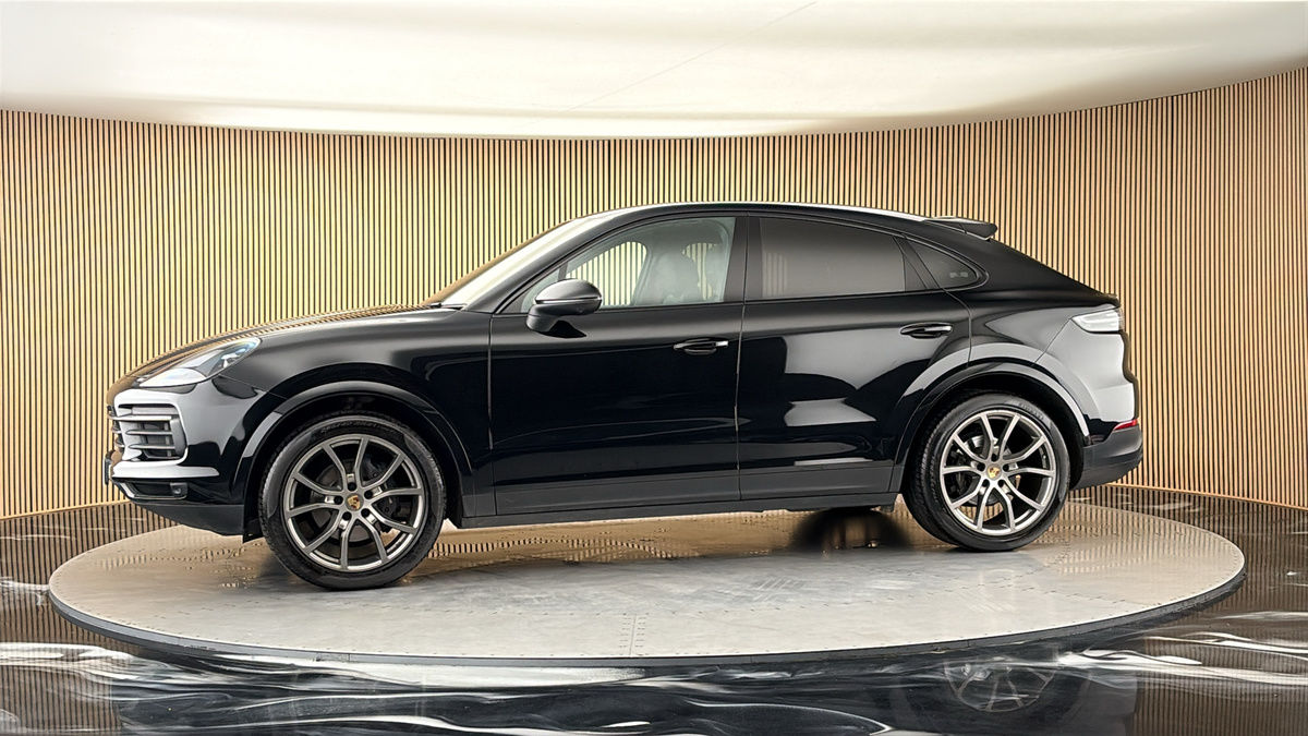 More views of Porsche Cayenne
