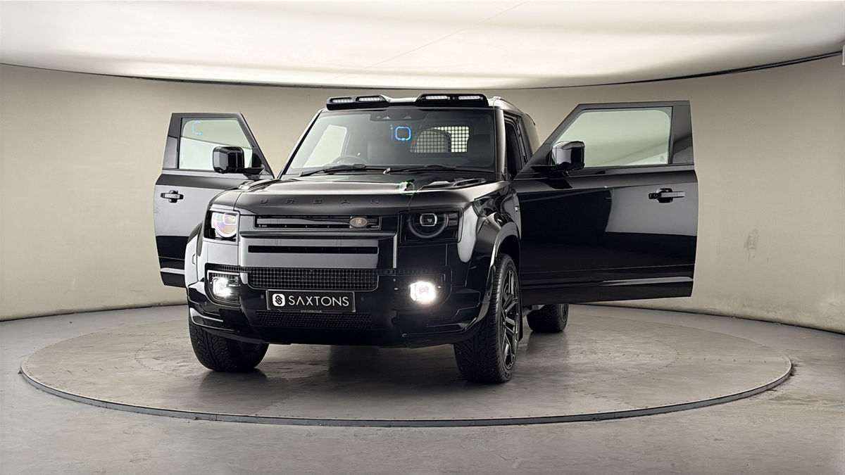 More views of Land Rover Defender 90