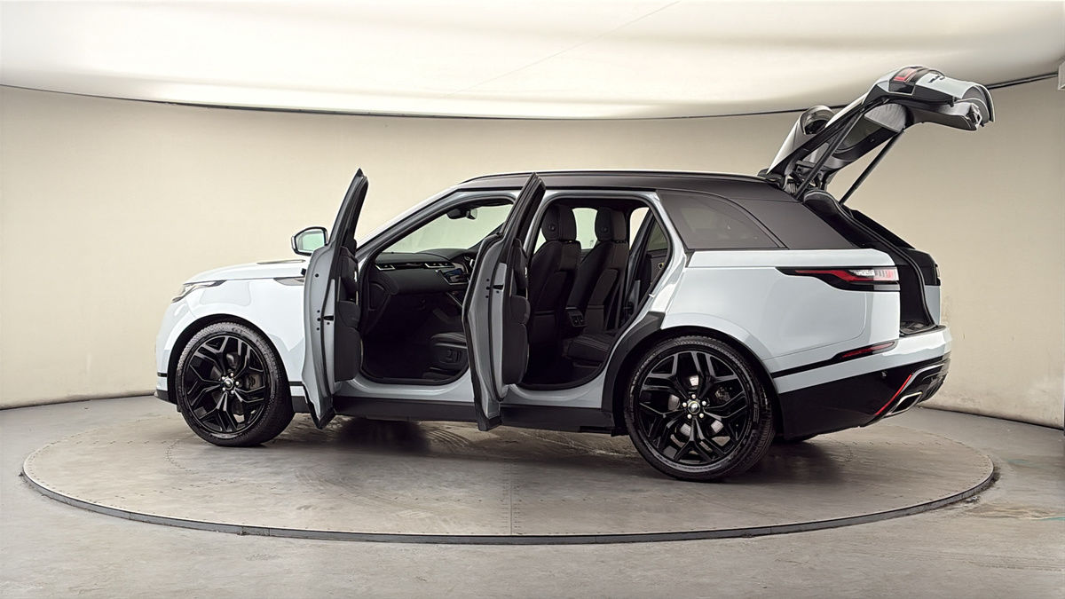 More views of Land Rover Range Rover Velar