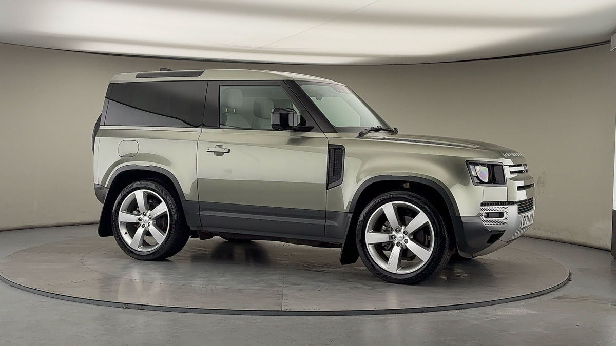 More views of Land Rover Defender 90