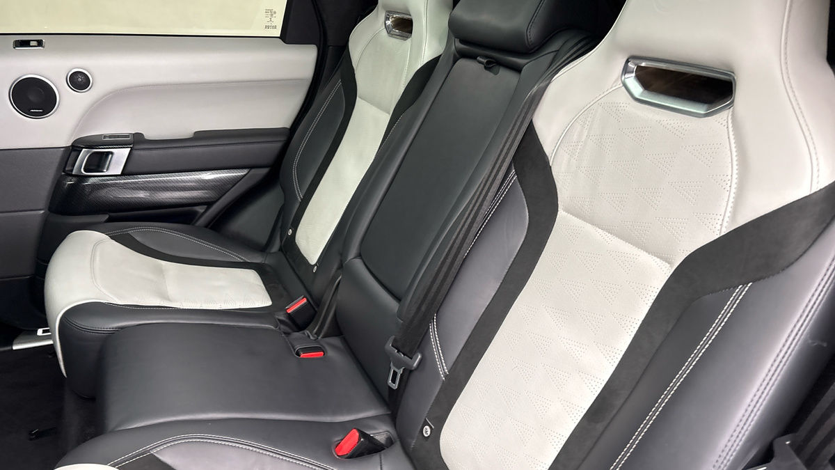 Land Rover Range Rover Sport Image 8