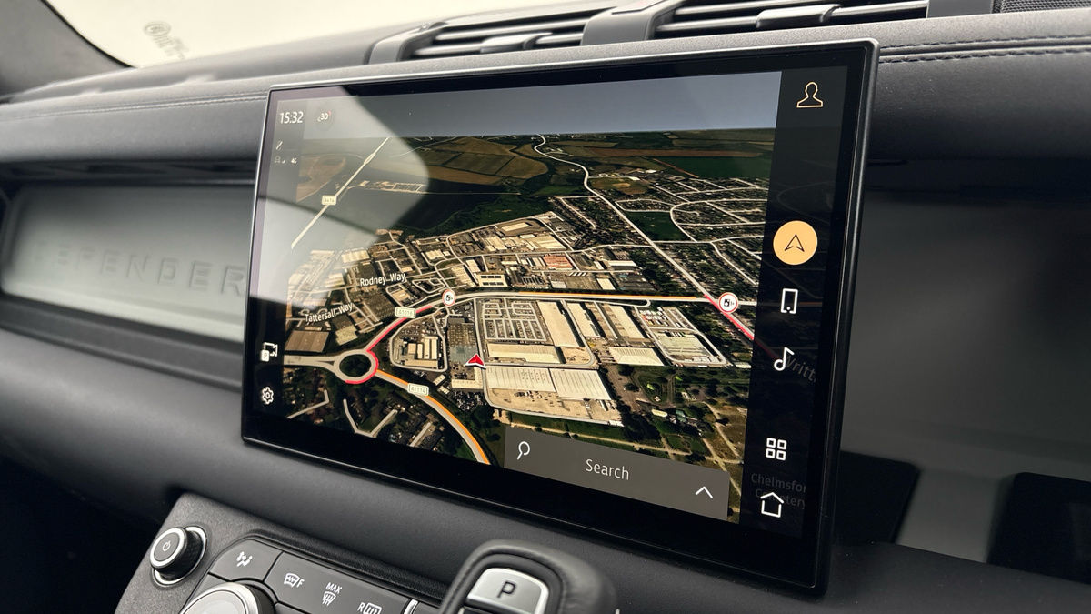 Land Rover Defender 110 Urban Image 17