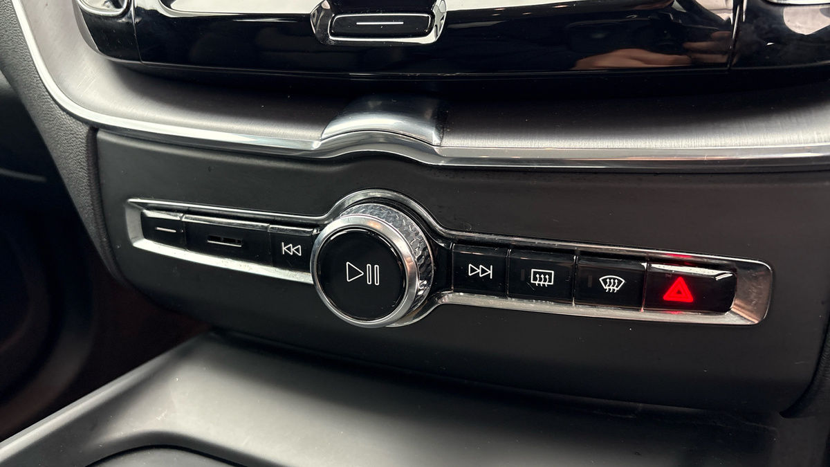 Volvo XC60 Image 25