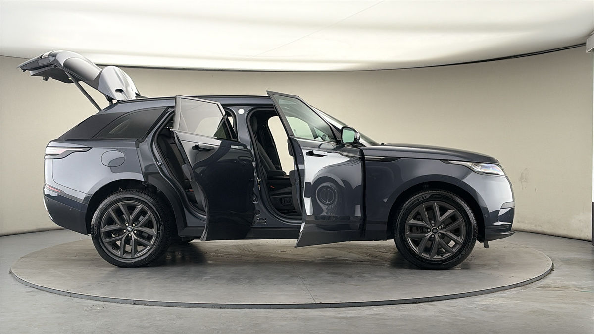 More views of Land Rover Range Rover Velar