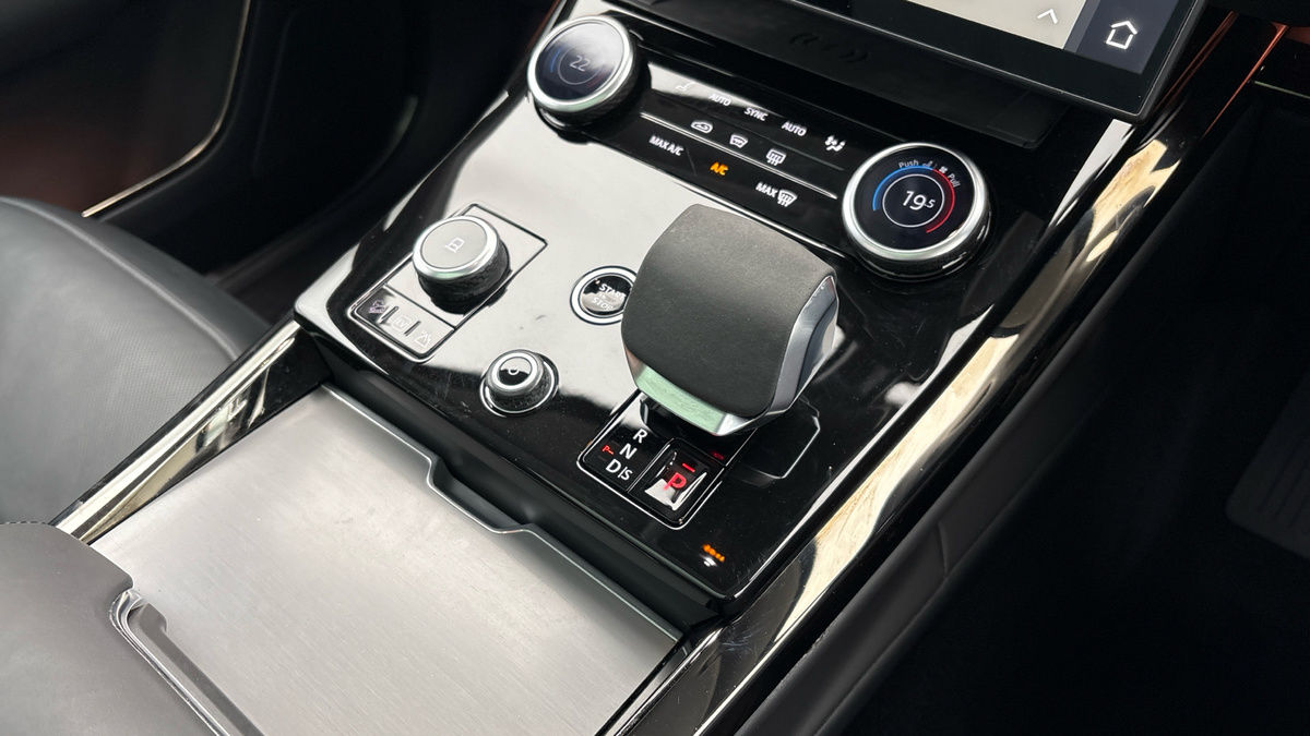 Land Rover Range Rover Sport Image 18
