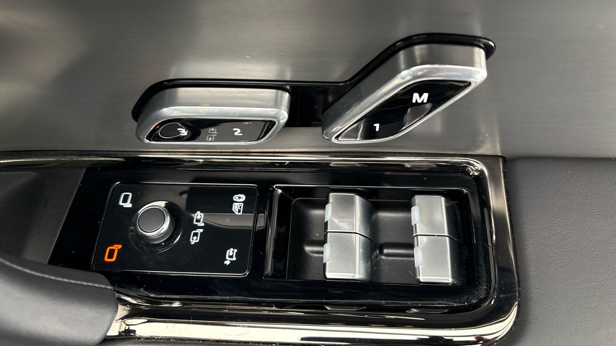 Land Rover Range Rover Sport Image 26