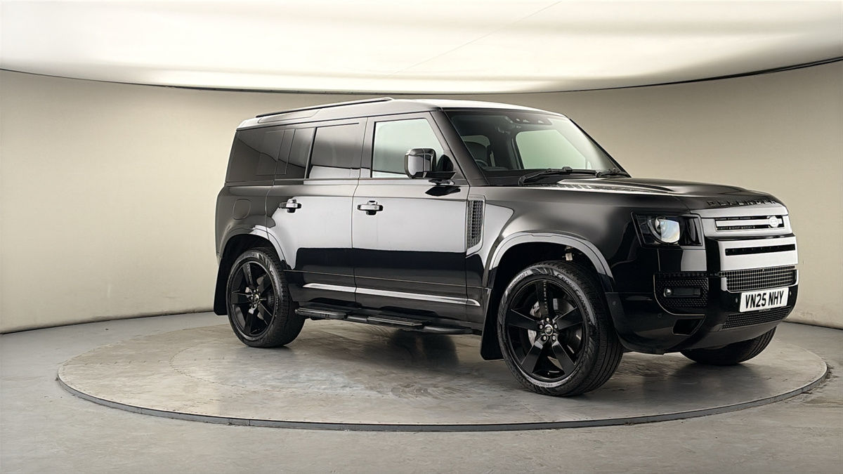 More views of Land Rover Defender 110