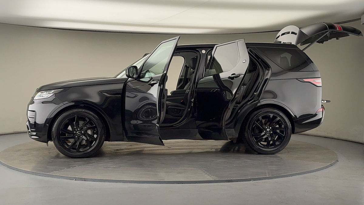 More views of Land Rover Discovery