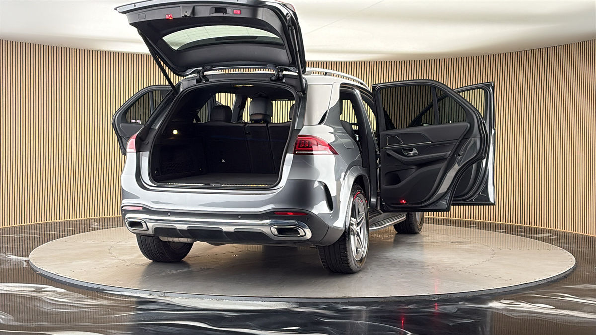 More views of Mercedes-Benz GLE