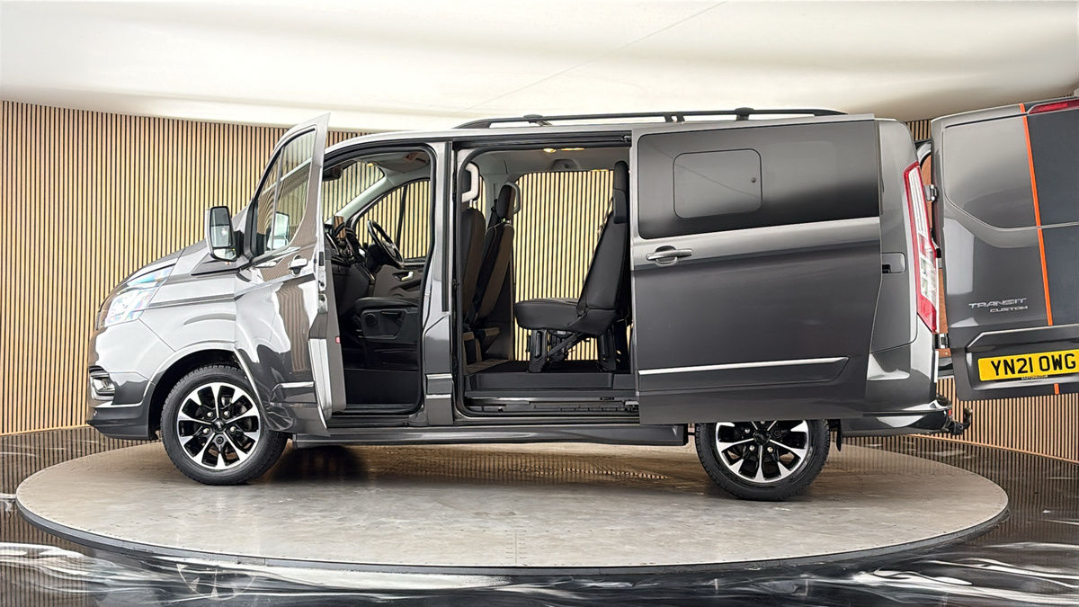 More views of Ford Transit Custom