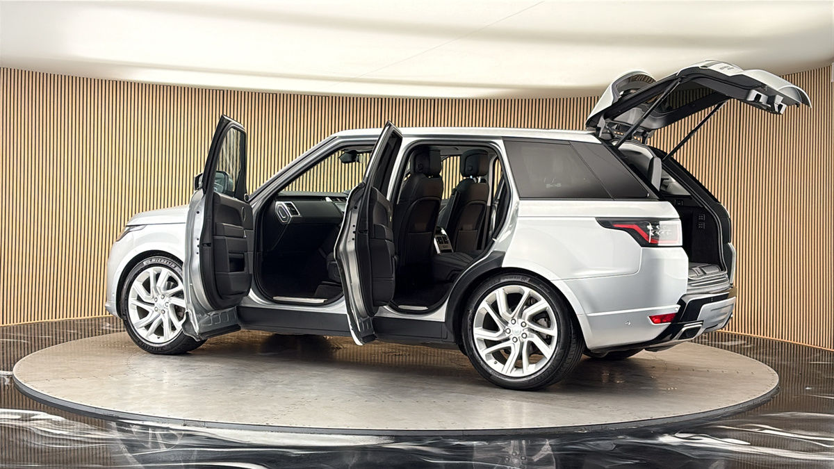 More views of Land Rover Range Rover Sport