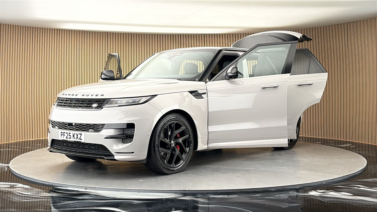 More views of Land Rover Range Rover Sport