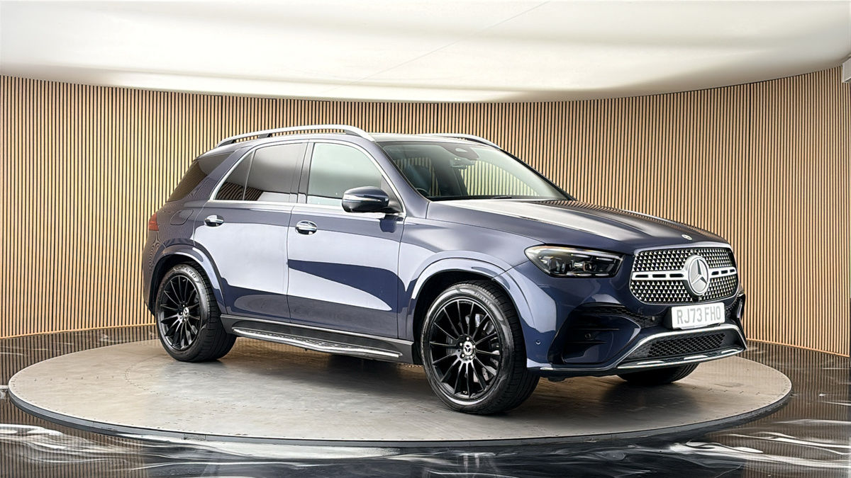 More views of Mercedes-Benz GLE