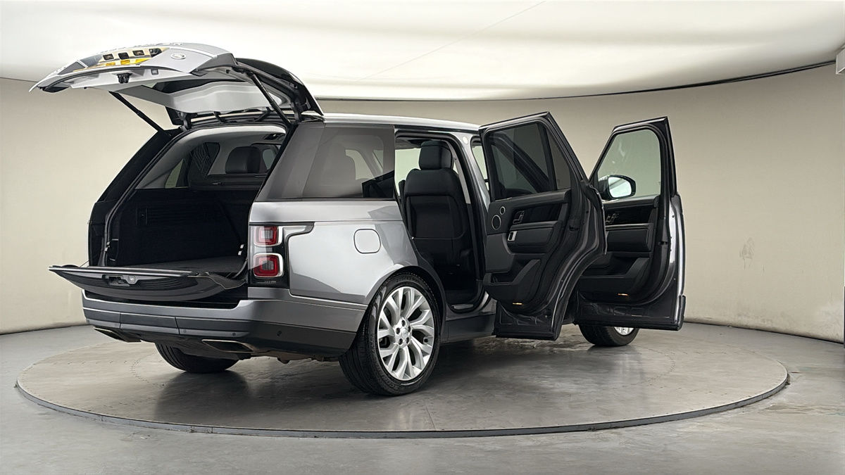 More views of Land Rover Range Rover