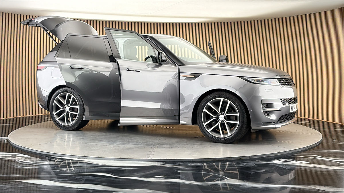 More views of Land Rover Range Rover Sport