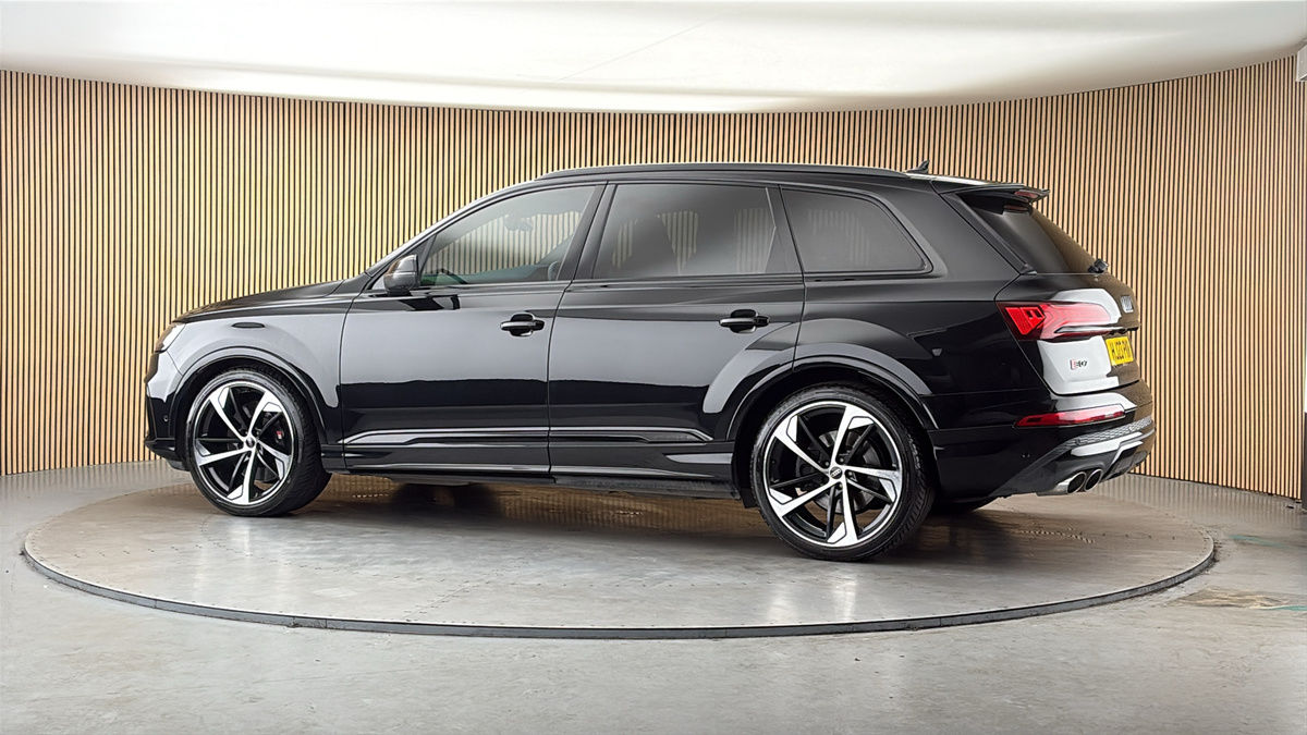 More views of Audi SQ7