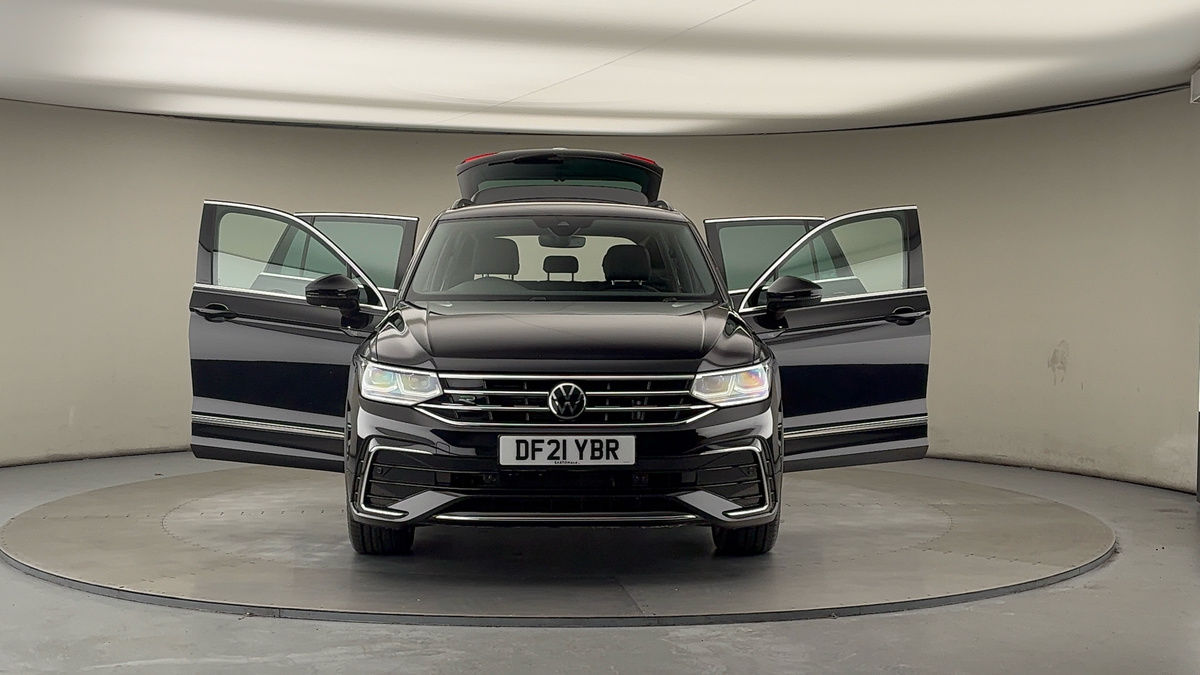 More views of Volkswagen Tiguan