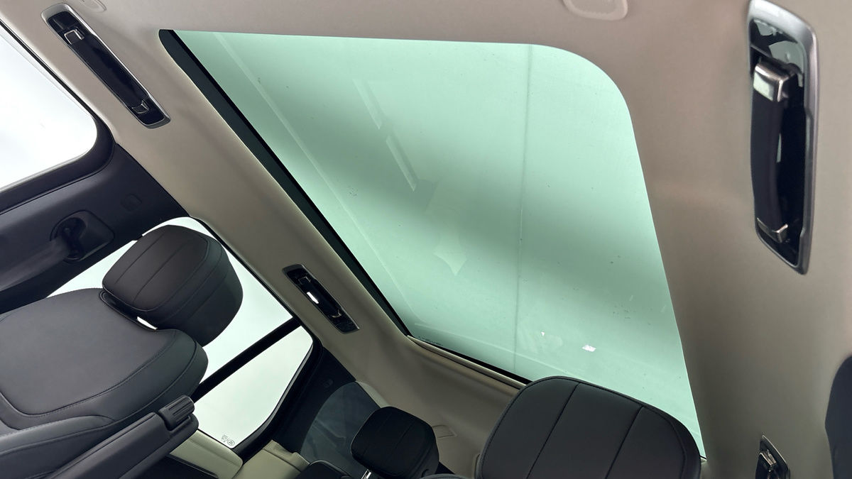 Land Rover Range Rover Image 6