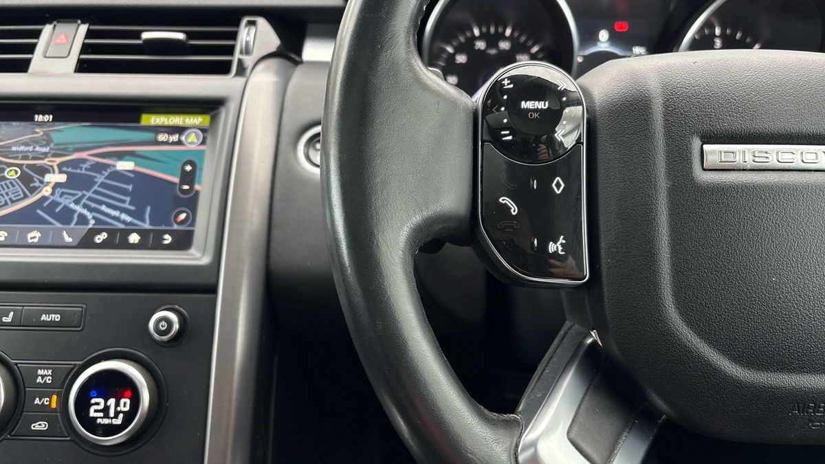 Land Rover Discovery Image 13