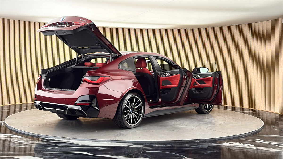 More views of BMW i4