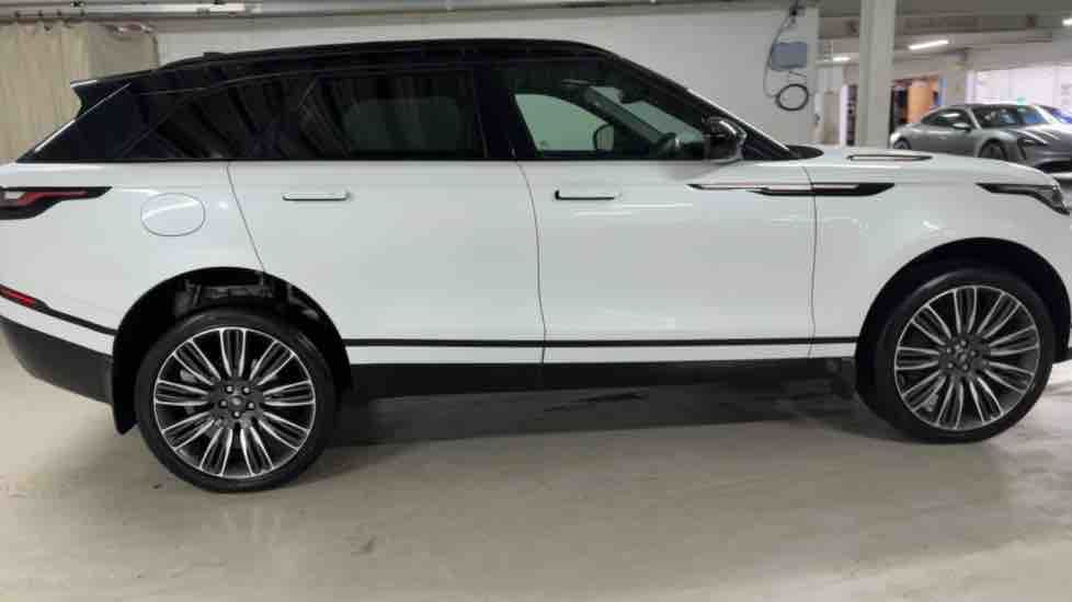 More views of Land Rover Range Rover Velar