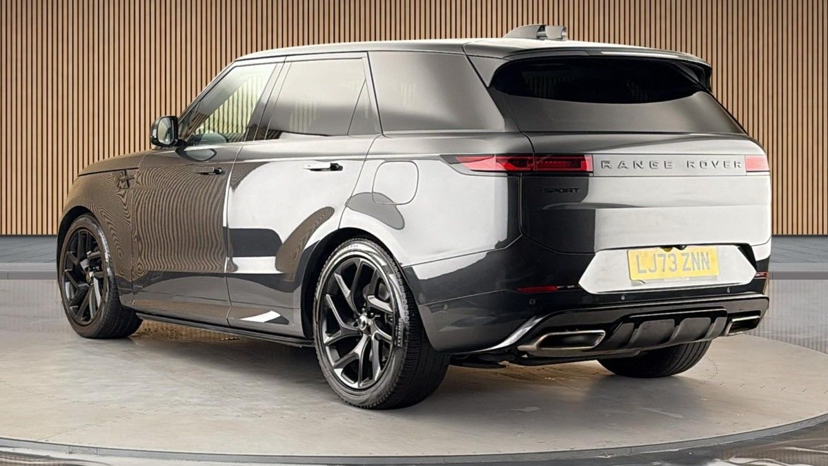 Land Rover Range Rover Sport Image 2