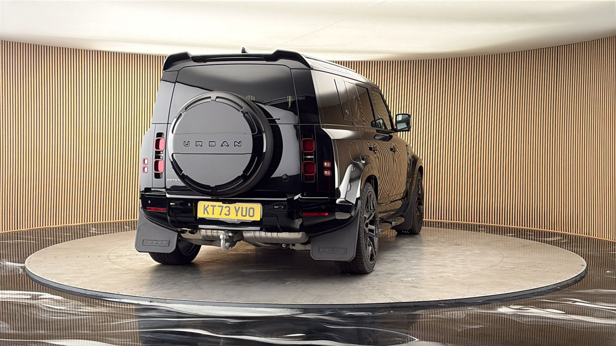 More views of Land Rover Defender 110