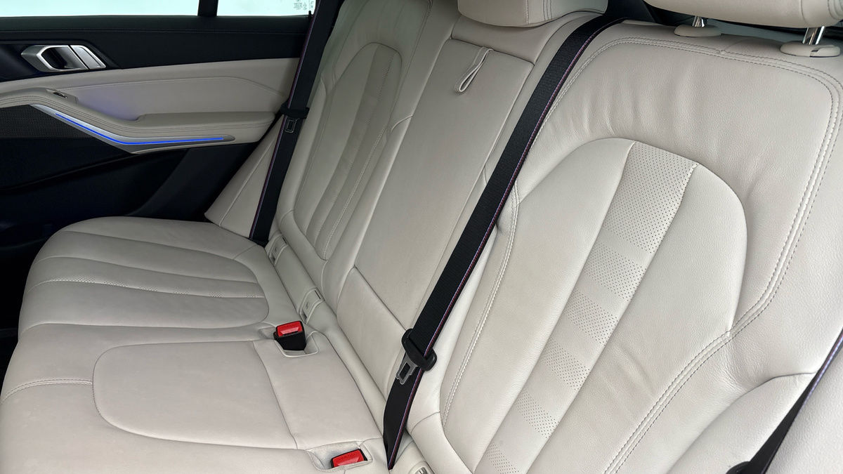 BMW X5 Image 8