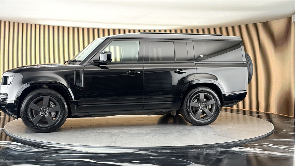 More views of Land Rover Defender 130