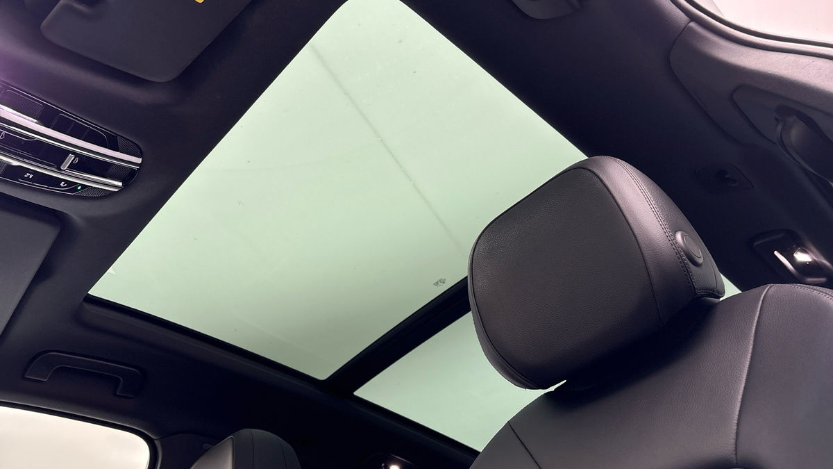 Porsche Cayenne Image 6