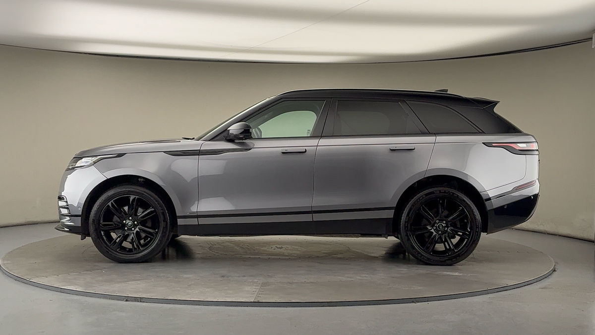 Land Rover Range Rover Velar Image 15