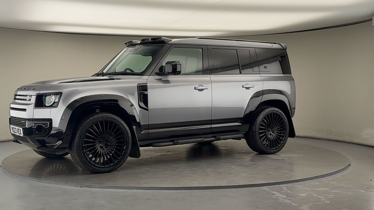 More views of Land Rover Defender 110