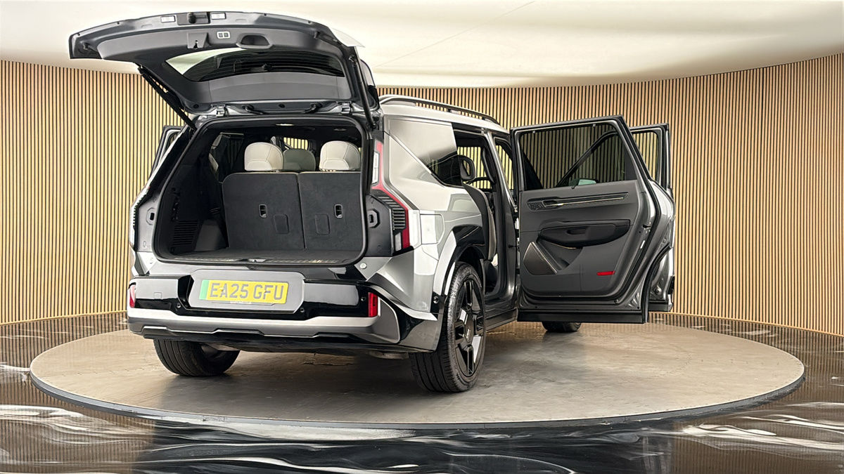 More views of Kia EV9
