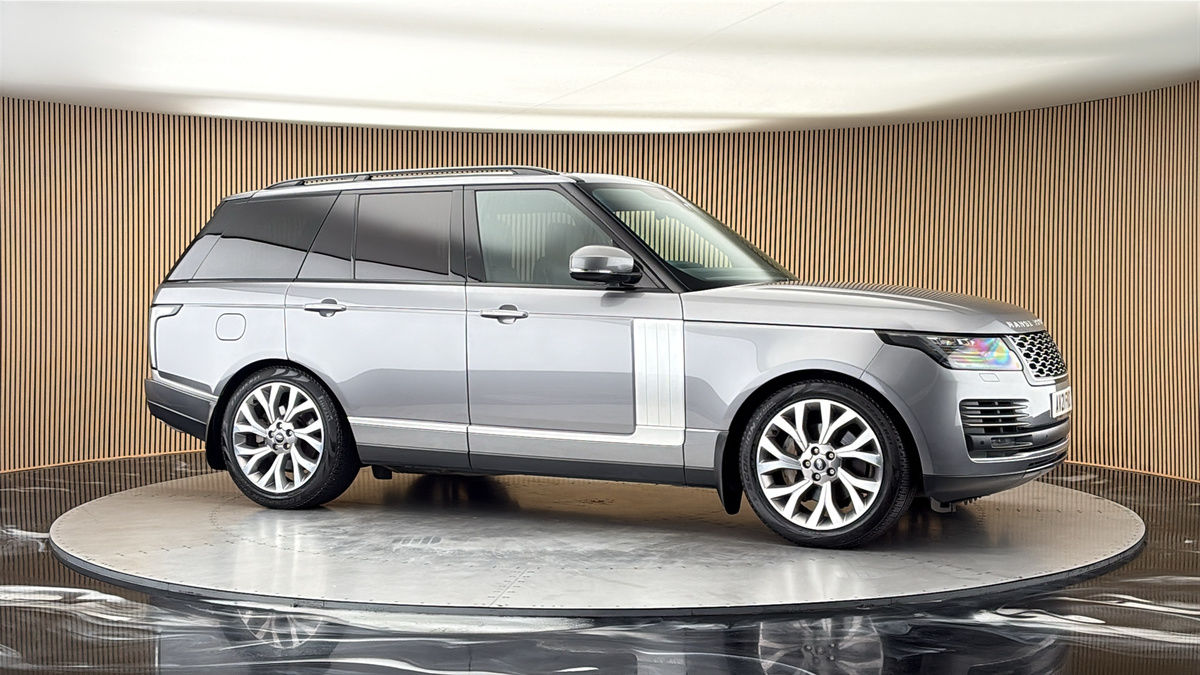 More views of Land Rover Range Rover
