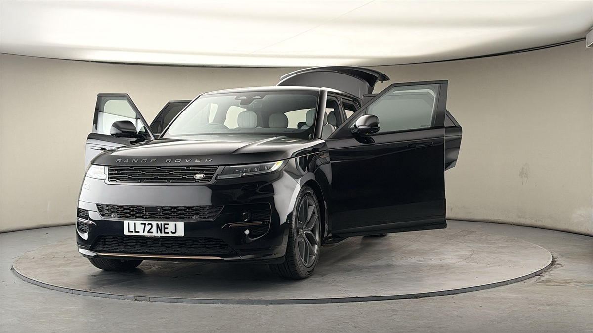 More views of Land Rover Range Rover Sport