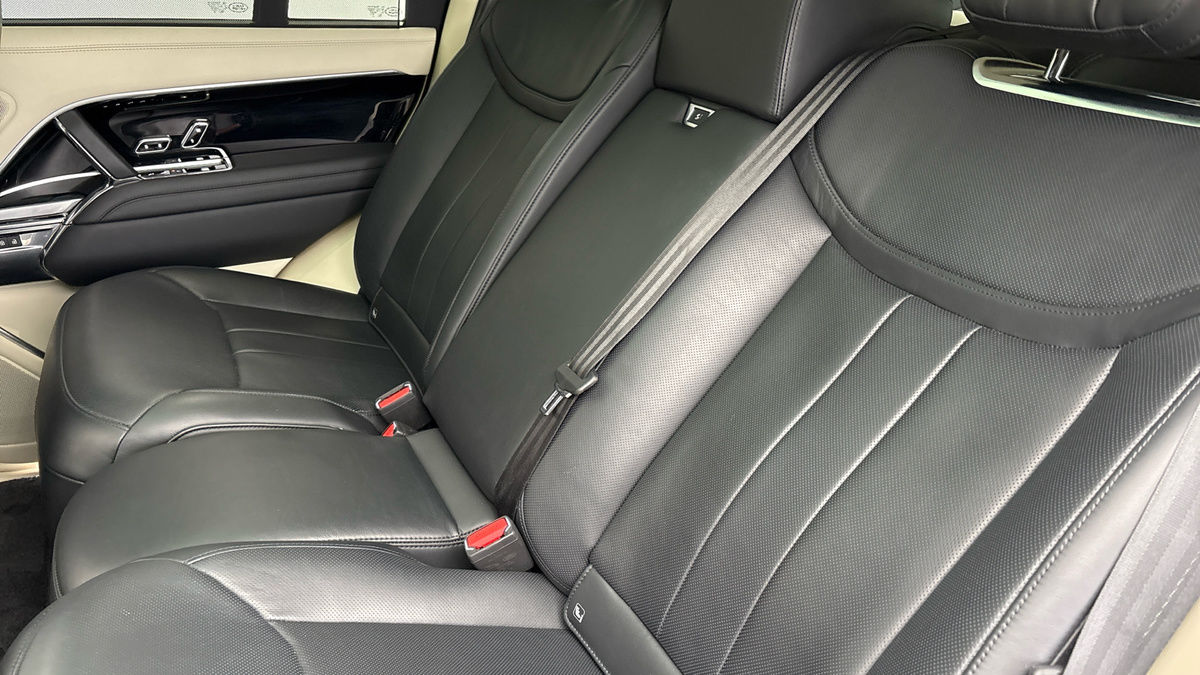 Land Rover Range Rover Image 8