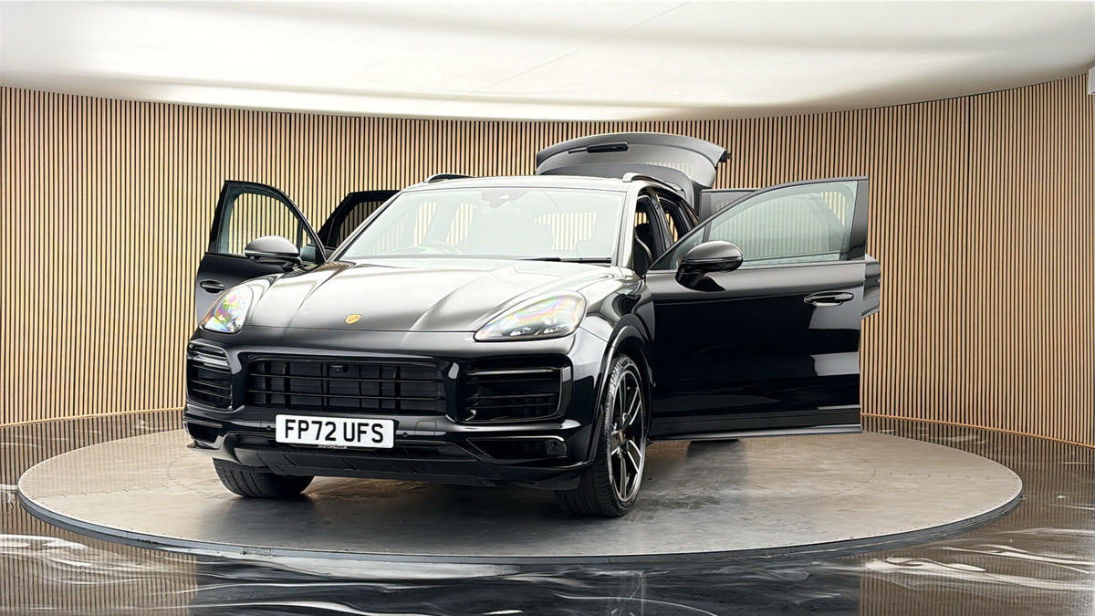 More views of Porsche Cayenne