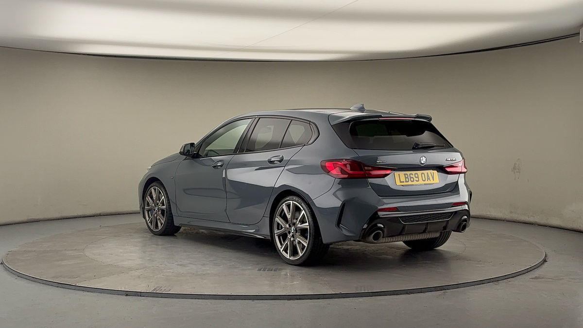 BMW 1 Series Image 2