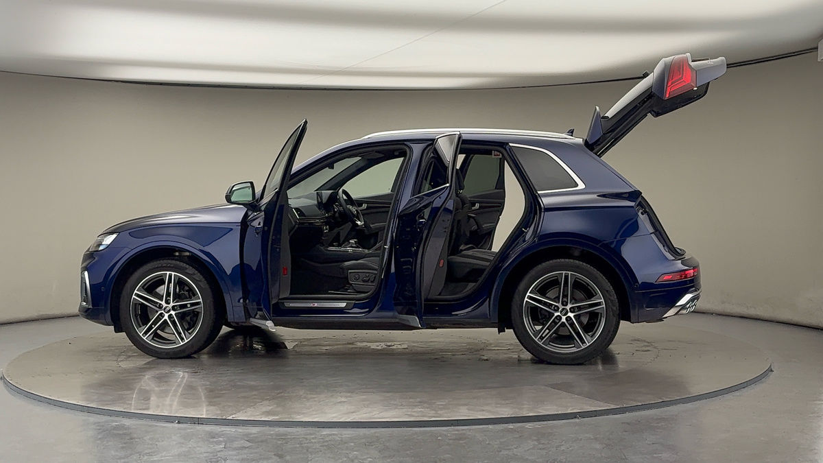 More views of Audi SQ5