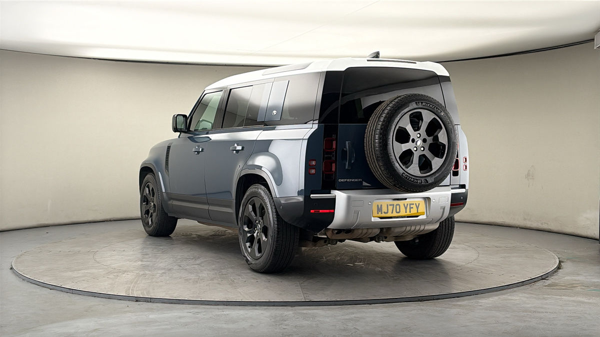 More views of Land Rover Defender 110