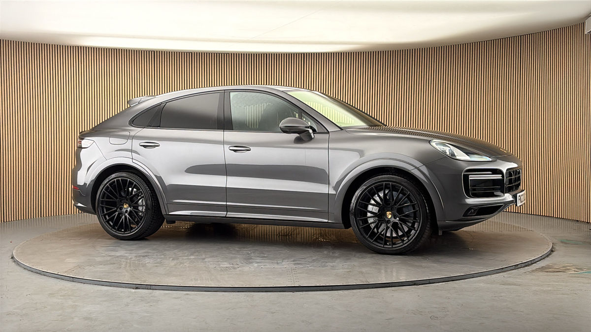 More views of Porsche Cayenne